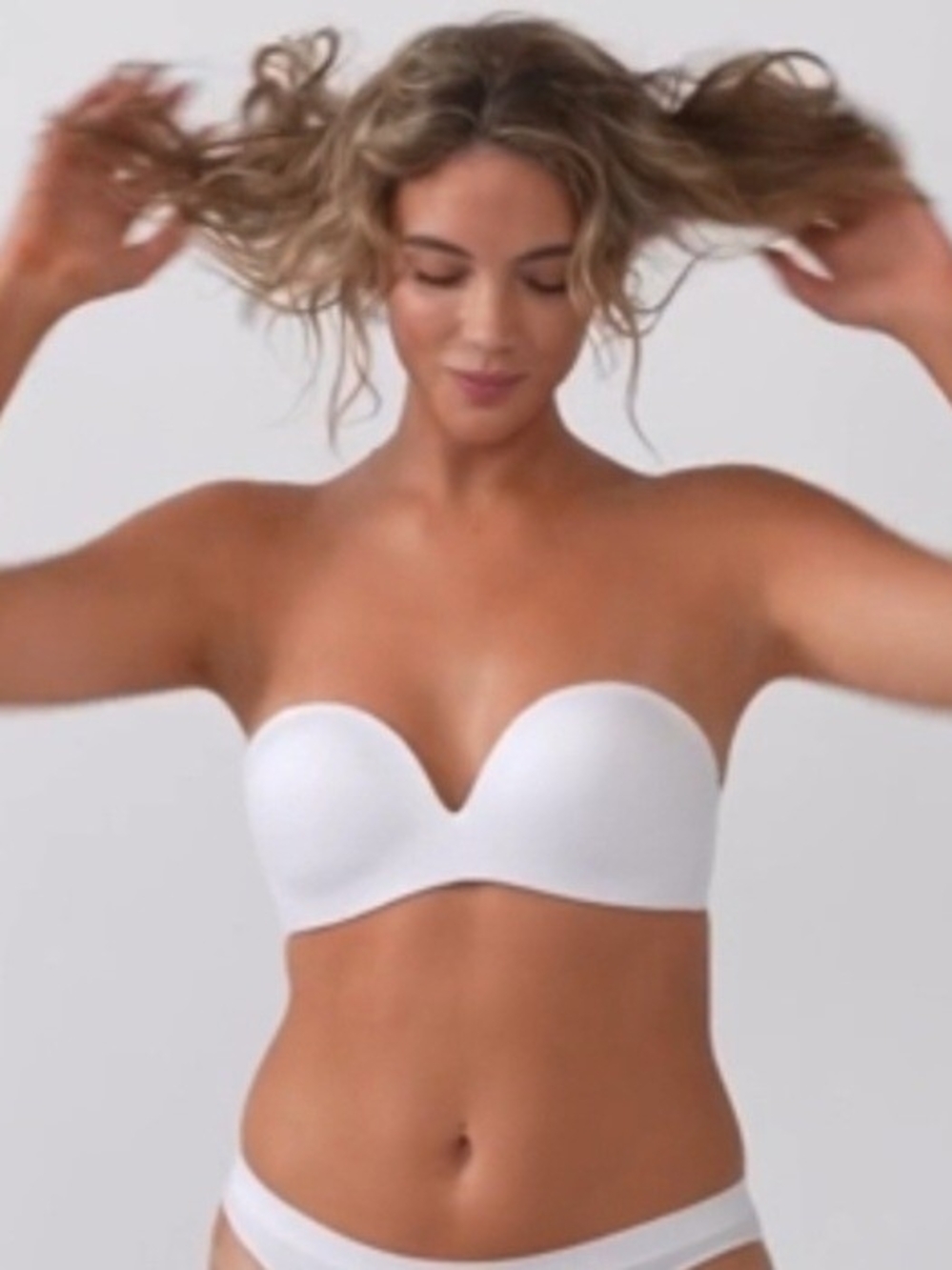 Underoutfit Strapless White  Bra - Women's Intimates